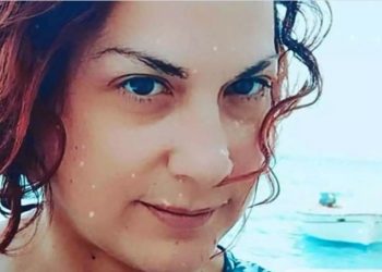 Alldaynews.gr Μαρία Ζαρωνάκη: «Είναι μια μάχη που θα νικήσουμε»-Συγκλονίζει η γνωστή ηθοποιός για την «μάχη» της με τον καρκίνο