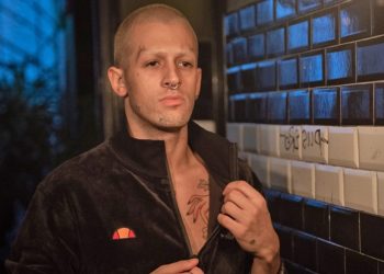 Ζωντανός ο Ξιαρχό! “Σήμερα προσπάθησα να αυτοκτονήσω, παρακαλούσα τα χάπια να μου πάρουν τη ζωή”