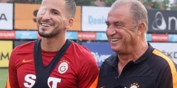 Alldaynews.gr Επιστρέφει ο Ομάρ Ελαμπντελαουί: Βλέπει και από τα δύο μάτια πλέον! Οι επεμβάσεις και η συμβολή της αδελφής του