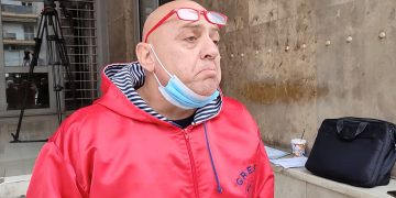 Ο Ραπτόπουλος νιώθει …Ρόκι Μπαλμπόα έξω από τα δικαστήρια: «Αν είχα όντως βιαιοπραγήσει, θα ήθελε νοσηλεία» (vid)