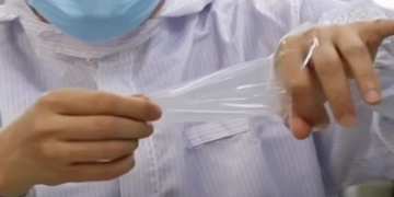 Alldaynews.gr Γυναικολόγος δημιούργησε το πρώτο unisex προφυλακτικό – Πώς χρησιμοποιείται (video)