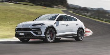 Alldaynews.gr Αγόρασε Lamborghini με τα επιδόματα του κορωνοϊού