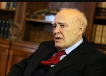 Κάρολος Παπούλιας