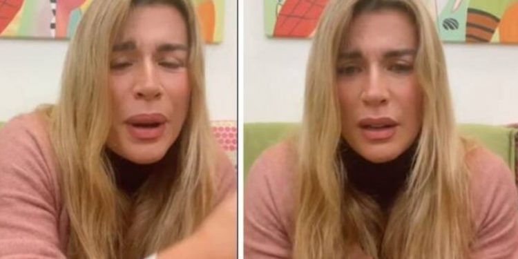 Λύγισε η Έρρικα Πρεζεράκου: «Τώρα περνάω το πένθος μου, συνέβησαν και πράγματα που δεν τα ξέρετε»[video]