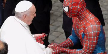 Πάπας Φραγκίσκος: Ο αρραβώνας, η ερωτική απογοήτευση και η λατρεία για το ποδόσφαιρο