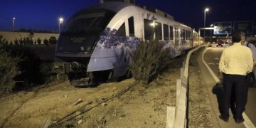 Alldaynews.gr Προαστιακός: Εκτροχιάστηκε συρμός στου Ρέντη με 75 επιβάτες
