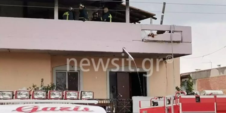 Οικογενειακή τραγωδία στο Καματερό: Νεκρά δύο παιδιά 14μελούς οικογένειας μετά από φωτιά