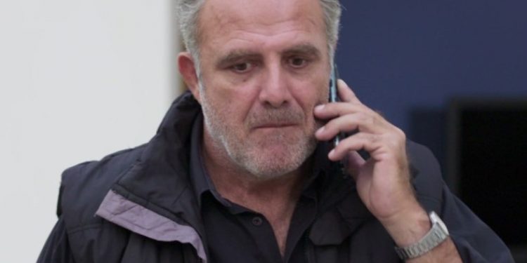 Γη της Ελιάς: Δύσκολες ώρες για τον Στάθη – Μαθαίνει τα άσχημα μαντάτα