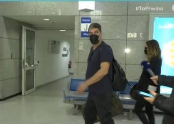 «Να εξαφανιστείτε»: Έξω φρενών ο Μπισμπίκης με το Πρωινό-Τα πλάνα με την Βανδή στο αεροδρόμιο[VIDEO]
