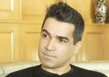 Βασίλης Δήμας: Πέθανε ο πατέρας μου, έπρεπε να τραγουδήσω και πήρα τη μητέρα μου στο μαγαζί