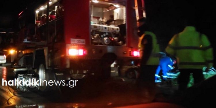 Νεκρός 45χρονος μετά από τροχαίο – «Καρφώθηκε» σε δέντρο[photos][video]