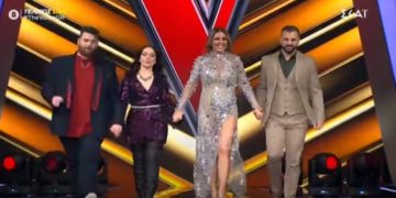 The Voice: «Πυρκαγιά» η Έλενα Παπαρίζου με grande άνοιγμα στο φόρεμα στον μεγάλο τελικό[video]