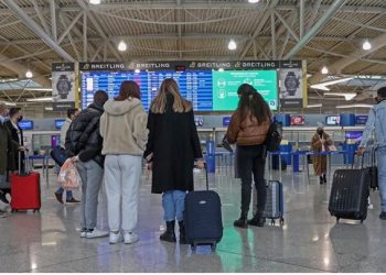 Μόνο με αρνητικό PCR ή rapid test η είσοδος στην Ελλάδα-Σε ισχύ από σήμερα τα νέα μέτρα στα ταξίδια