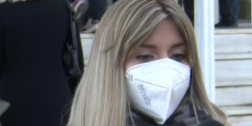 Η συγκλονιστική ιστορία της Αρετής: “Γνωστός δικηγόρος με αποπλάνησε στα 14 μου”