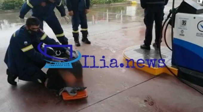 Alldaynews.gr Περίμενε τραυματισμένος και πεσμένος στο δρόμο ασθενοφόρο επί μία ολόκληρη ώρα! (φωτο, video)