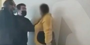 Χαμός σε ΕΠΑΛ: Καθηγητής χτυπά μαθήτρια – Του αναποδογύρισαν το αυτοκίνητο (VIDEO)