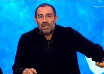 Ράδιο Αρβύλα – Έτσι ξεκίνησε η σημερινή εκπομπή: Γι’ αυτό βγήκαμε σήμερα στον “αέρα” – Θα δώσουμε απαντήσεις (video)