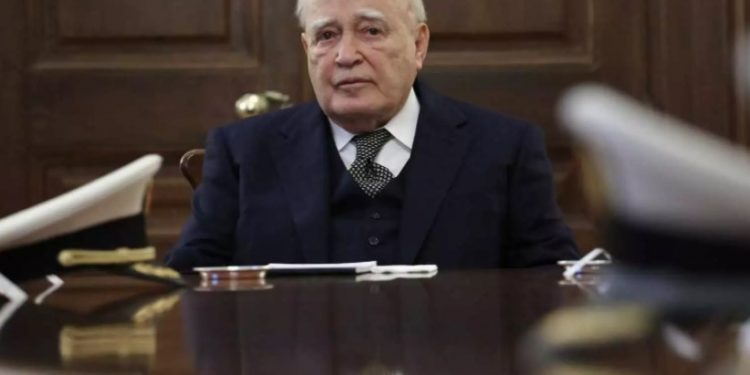 ΕΚΤΑΚΤΟ: Πέθανε ο πρώην Πρόεδρος της Δημοκρατίας Κάρολος Παπούλιας