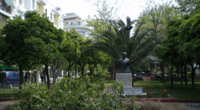 Alldaynews.gr Σοκάρει καταγγελία κοπέλας: Σεξουαλική επίθεση μέρα μεσημέρι στην Κυψέλη (video)