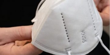 Alldaynews.gr Μάσκες ΚΝ95: Εκτοξεύτηκαν οι τιμές, εξαντλούνται στα φαρμακεία