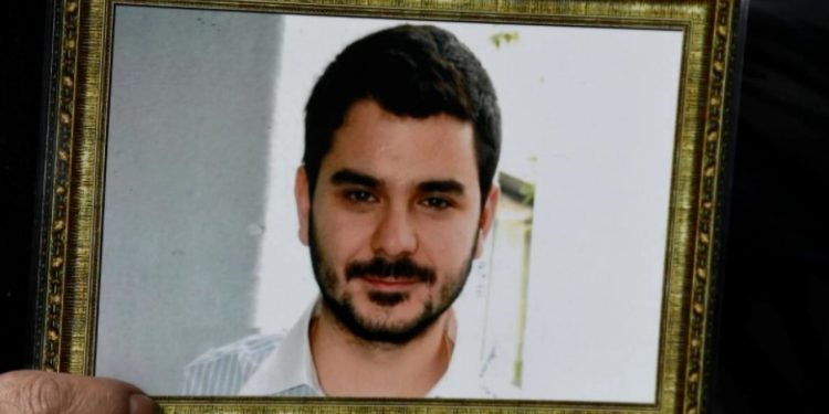 Alldaynews.gr Μάριος Παπαγεωργίου: Ραγίζει καρδιές η μητέρα του – “Πού τον πέταξαν; Να βρεθεί έστω ένα κόκκαλό του”