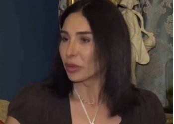 Μίνα Ορφανού: «Δεν έχω κάνει αλλαγή φύλου, όταν με ρωτάνε μου τη δίνει»