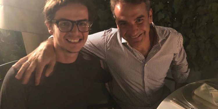 Κωνσταντίνος Μητσοτάκης: Η απάντηση για την καραντίνα μέσω Call of Duty