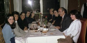 Alldaynews.gr Πουλήθηκε το σπίτι του Κωνσταντίνου Μητσοτάκη στη Γλυφάδα-Ποιος ο αγοραστής