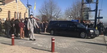 Παρθένα Κουτμερίδου: Ο σπαρακτικός επικήδειος του αδερφού της– “Θα είμαι πάντα κοντά στο παιδί σου”[VIDEO]