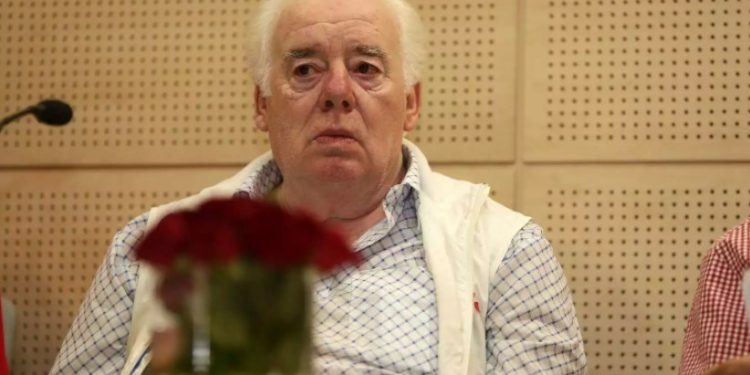 Alldaynews.gr Πέθανε ο «θρύλος» του Ολυμπιακού Μίμης Στεφανάκος