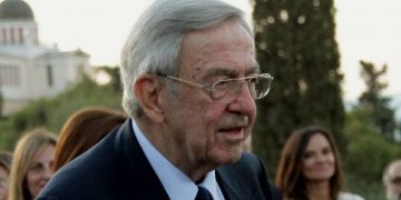 Alldaynews.gr ΕΚΤΑΚΤΟ: Κρίσιμες ώρες για τον τέως Βασιλιά Κωνσταντίνο-Υπέστη Εγκεφαλικό