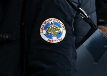 Θεσσαλονίκη: Αρνητές υποδύθηκαν τους αστυνομικούς και έκαναν έλεγχο σε χώρο διενέργειας rapid test!