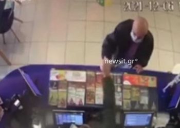 Βίντεο – ντοκουμέντο: Η στιγμή που καταλαβαίνει ότι κέρδισε στο Τζόκερ 252.000 ευρώ – Πώς του έκλεψαν το δελτίο