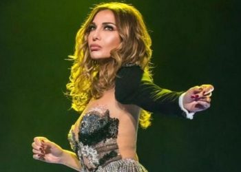 Με κορονοϊό η Δέσποινα Βανδή – Δώδεκα κρούσματα στο J2US