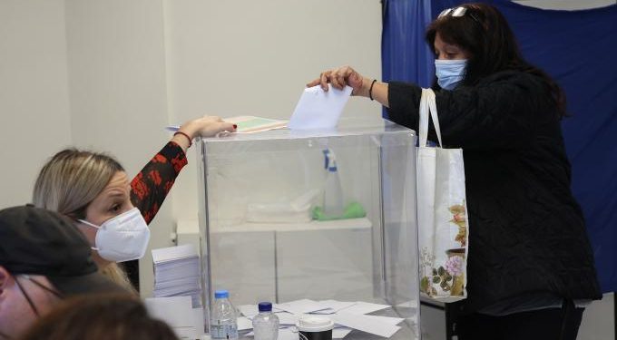 Alldaynews.gr Εκλογές στο ΚΙΝΑΛ: Αυτά είναι τα πρώτα αποτελέσματα – Ποιος προηγείται