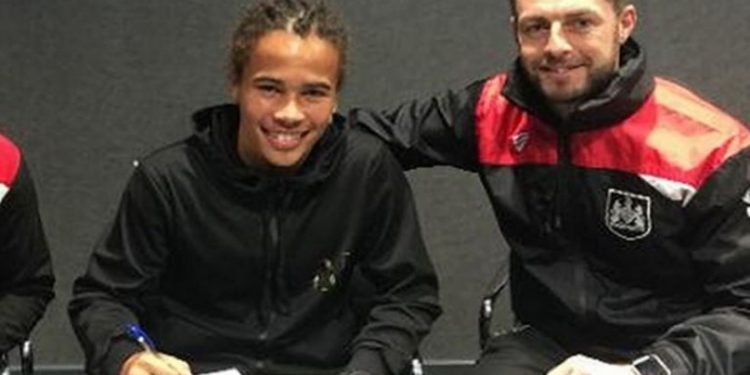 Μαχαίρωσαν και σκότωσαν 23χρονο πρώην ποδοσφαιριστή της Μπρίστολ Σίτι