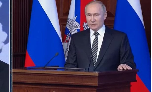 Σύνορα Ουκρανίας-Ρωσίας: Αποχωρούν οι πάνω από 10.000 Ρώσοι στρατιώτες ύστερα από γυμνάσια (Video)