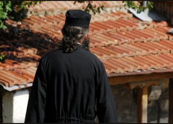 Alldaynews.gr Συνελήφθη 37χρονος ιερέας, πατέρας 3 παιδιών, για βιασμό και πορνογραφία ανηλίκων