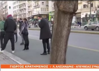 Ουρές στα φαρμακεία για rapid test ή PCR με την Όμικρον να κυριαρχεί και στην Ελλάδα