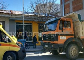 Φορτηγό παρέσυρε 23χρονο πεζό-Τραυματίστηκε σοβαρά στα πόδια