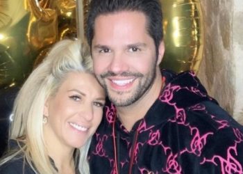 Alldaynews.gr Γεννητούρια για Γιώργο Τσαλίκη και Δώρα Δημητροπούλου