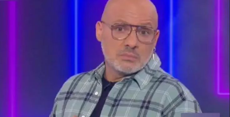 Μουτσινάς για Βαλάντη: «Πρέπει να φύγει, έχει ξεφύγει»[video]