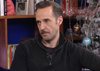 Ραγίζει καρδιές ο Χρήστος Πλαΐνης: «Ο χαμός της αδερφής μου μας διέλυσε συναισθηματικά σαν οικογένεια»