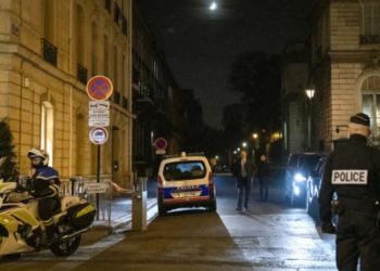 Φρίκη: Έκοψε το κεφάλι και το π3ος άλλου άνδρα και τα πήγε στην αστυνομία