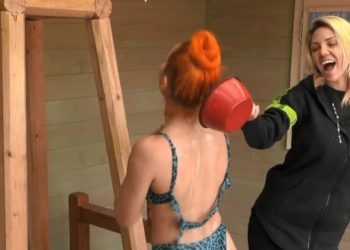 Η Φάρμα: Η Νάιρα Αλεξοπούλου έκανε το πρώτο της μπάνιο και εκτόξευσε τη θερμοκρασία[photos]