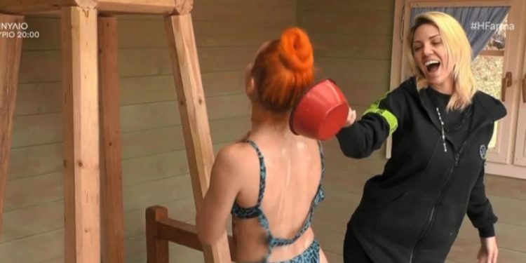 Η Φάρμα: Η Νάιρα Αλεξοπούλου έκανε το πρώτο της μπάνιο και εκτόξευσε τη θερμοκρασία[photos]