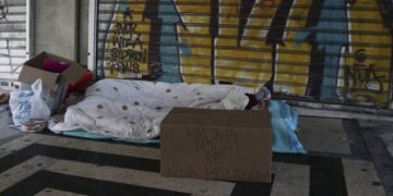 Alldaynews.gr Πώς Μπορούμε Να Βοηθήσουμε Έναν Άστεγο Να Προστατευτεί Από Την Παγωνιά