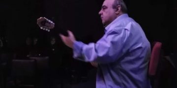 «Έφυγε» στα 55 του ο Κωνσταντίνος Ζαχαριάς – Για μια 10ετια ήταν ο μπουζουκτσής του Σφακιανάκη