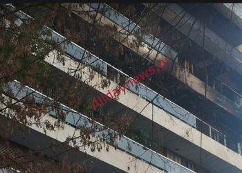 Φωτιά σε διαμέρισμα στην Κυψέλη-Εντοπίστηκε άνδρας χωρίς τις αισθήσεις του[photos]