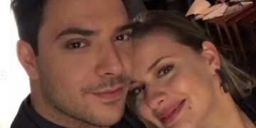 Πάνος Νάτσης: Λαβωμένη η Ντόρα Μακρυγιάννη – «Σήκω ξανά όρθιος αγόρι μου»